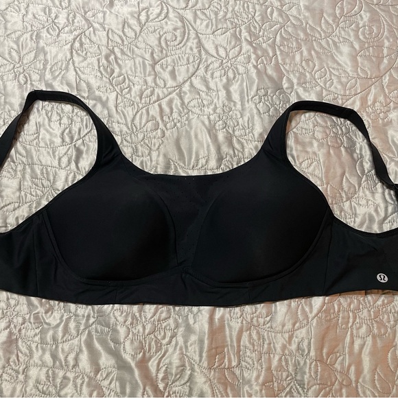 Lululemon Run times high support Black Sports Bra Intimates & Sleepwear - Picture 1 of 6